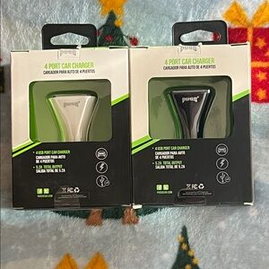 Pugs 4-Port Car Charger - Black and White bundle